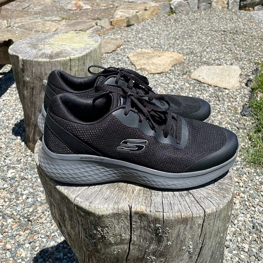 Skechers Air Cooled Men’s Black Sneakers - Picture 1 of 7